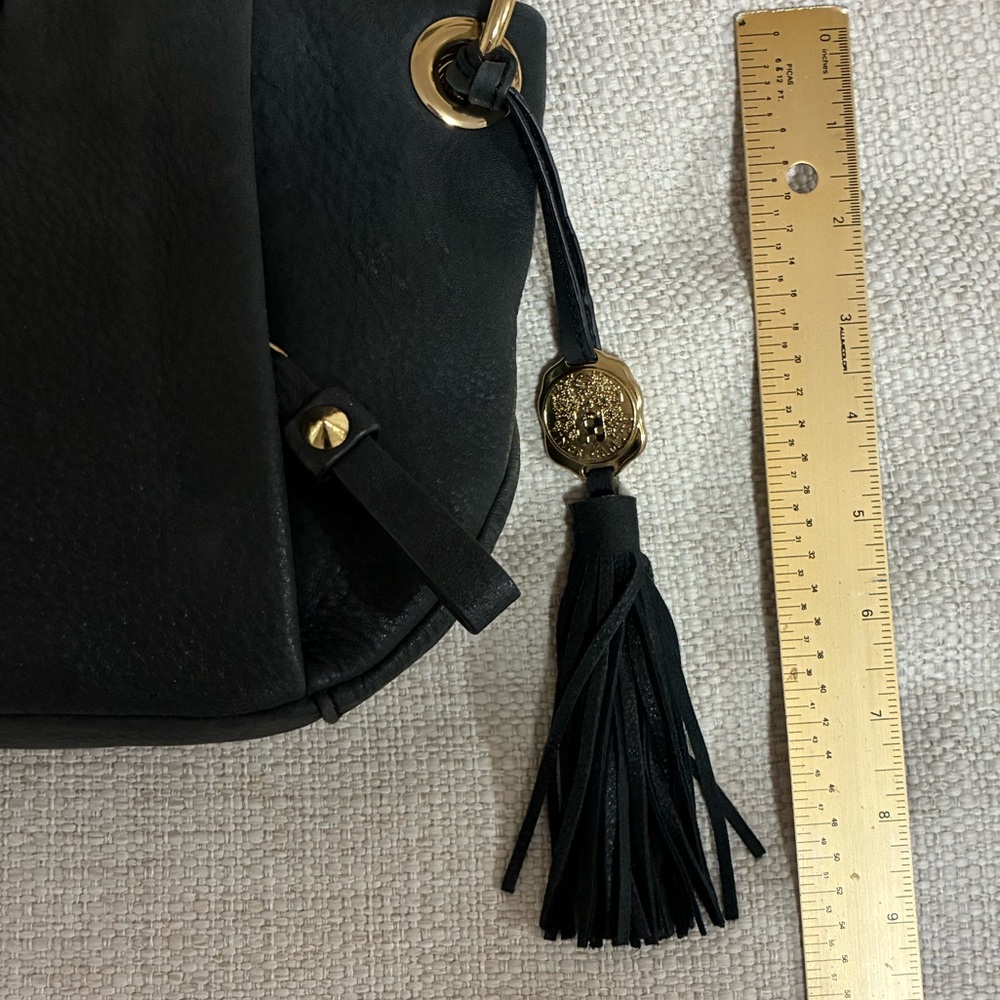 Vince Camuto Black Leather Shoulder Bag EUC - Picture 15 of 15